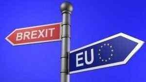 El euro baja por la incertidumbre sobre el «brexit»