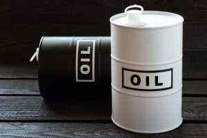 El petróleo sube a medida que Arabia Saudita presiona por nuevos recortes de suministro