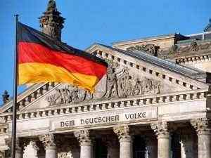 Alemania busca trabajadores desesperadamente: así es su plan para evitar una fuga de empresas