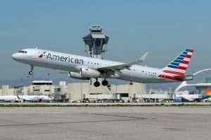American Airlines y el sindicato de mecánicos alcanzan un contrato tentativo de $ 4.2 mil millones