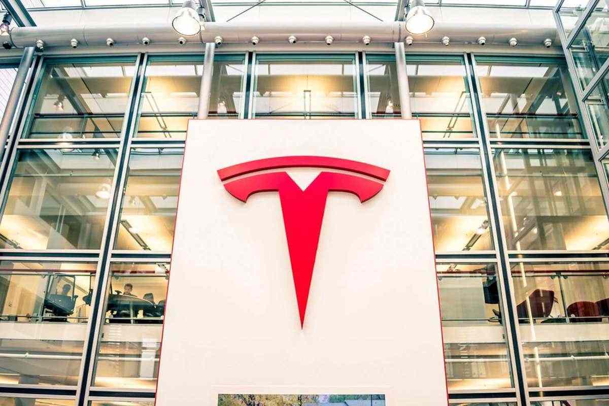 Los comerciantes de Tesla apuestan por el lanzamiento de la batería de Musk para provocar un rally