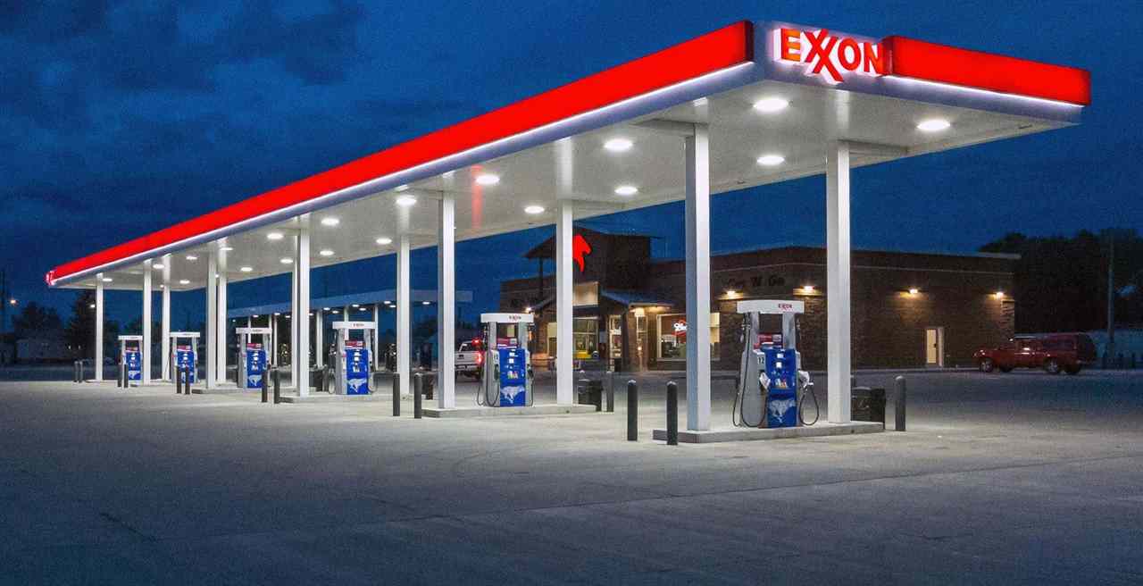 La pandemia empuja a Exxon a una pérdida anual histórica