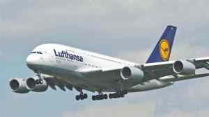 Lufthansa sopesa las retiradas de aviones más rápidas después de una pérdida récord