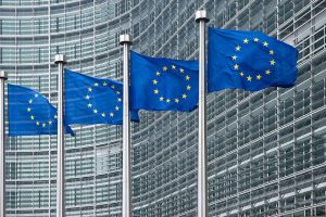 Las acciones europeas caen ante los débiles datos