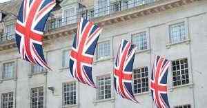 Экономика Великобритании сократилась в первом квартале на 1,7%
