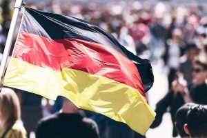 Заказы промпредприятий Германии выросли в июне почти на 28%