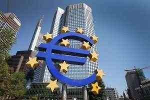 ЕЦБ может понизить прогноз инфляции на фоне укрепления евро
