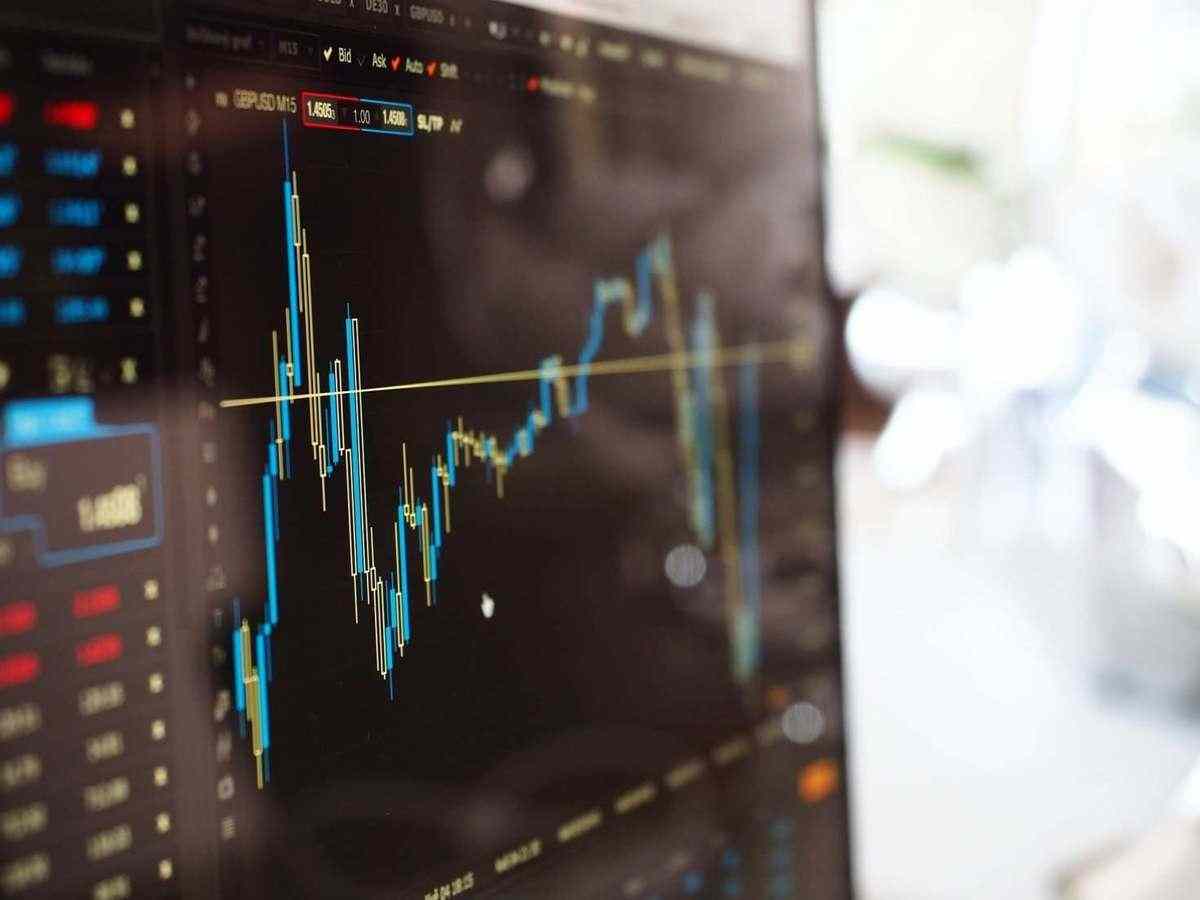 Нефть дешевеет на статистике по росту количества заражений коронавирусом