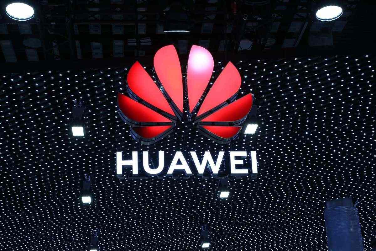 Компания Huawei стала самым дорогим производителем электроники в Китае