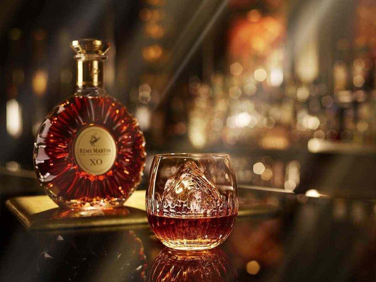 Remy Cointreau сократила полугодовую выручку на 18%