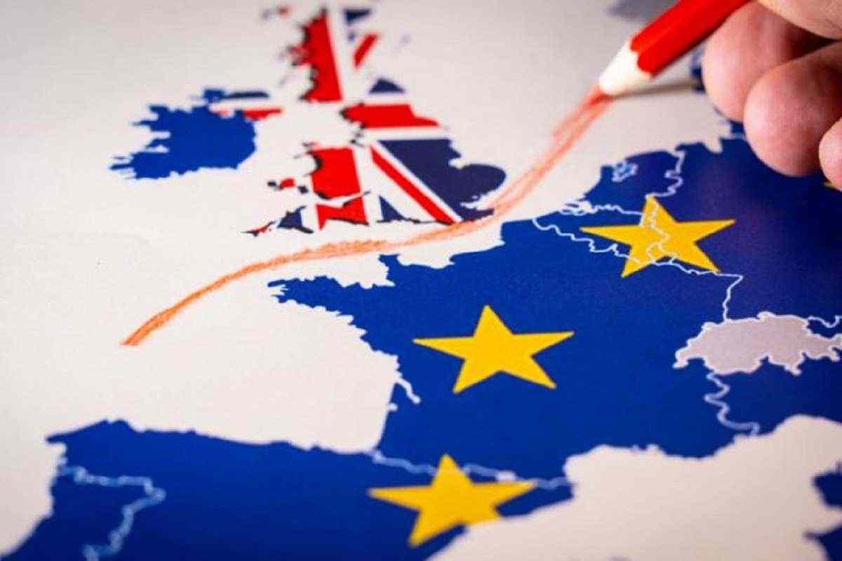 Главы ЕК и Европарламента подписали соглашения, связанные с Brexit