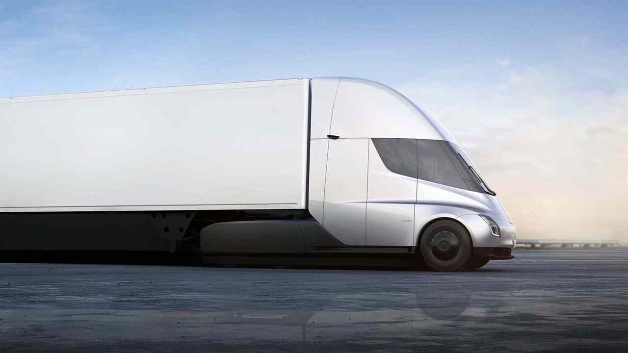 Масштабное производство Tesla Semi затруднено из-за нехватки чипов