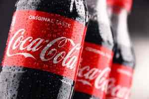 Coca-Cola сократила чистую прибыль на 19% в I квартале