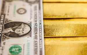 Золото дешевеет на фоне позитивной статистики по экономике США