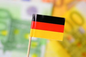 Розничные продажи в Германии упали в апреле на 5,5%