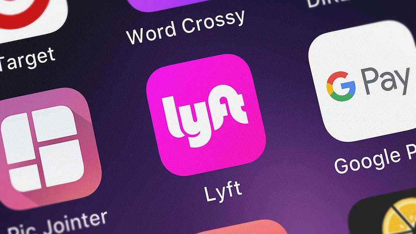Экономический обзор компаний Lyft и eBay