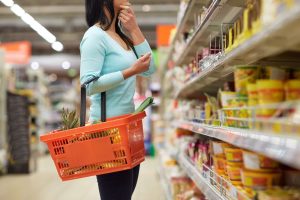 Расходы российских потребителей упали в ноябре на 12,5%
