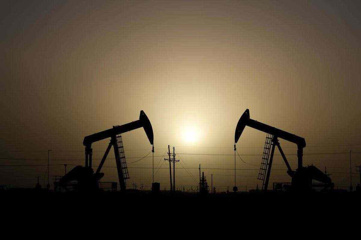 Oil prices remain steady ahead of frail stats on China growth