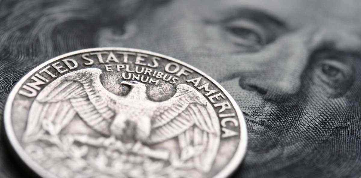 USD weak; further rate cuts foreseen