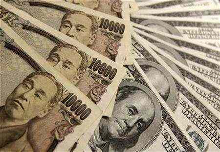 Dollar and yen gain as virus worries affect market mood