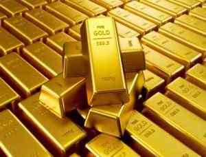 Gold loses earlier gains as COVID-19 fears sour risk sentiment