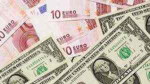 Euro holds gains, dollar falls as traders await ECB meeting
