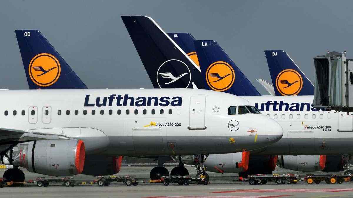 Lufthansa needs more cash fund due to restructuring costs in the fourth quarter