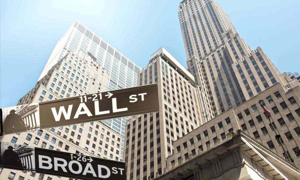 S&P 500 reaches new level as investors await fiscal package