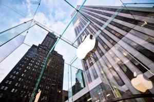 Apple’s revenue growth accelerates on strong iPhone sales