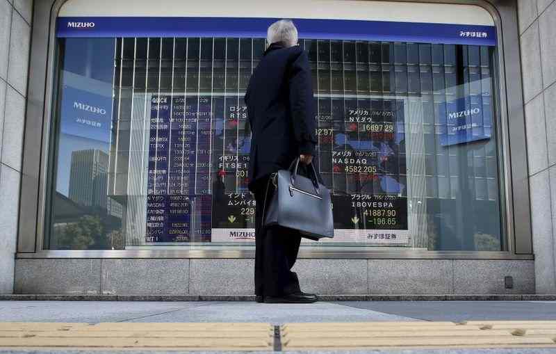 Asian shares advance on patchy Wall St. session