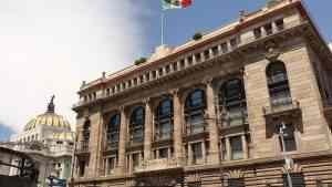 Bank of Mexico claims U.S. stimulus package to lift Mexican economy, cause market problems