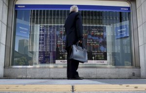 Asian shares recover on easing inflation fears