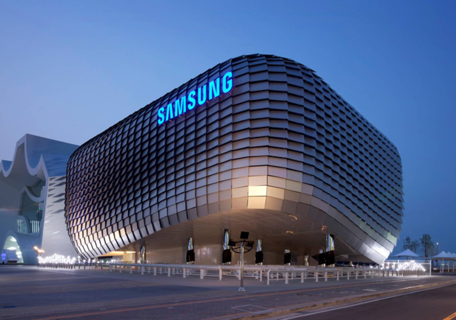 Rising chip prices boost Samsung profits